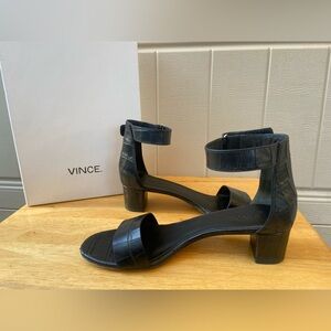 Vince Black Leather Kitten heal